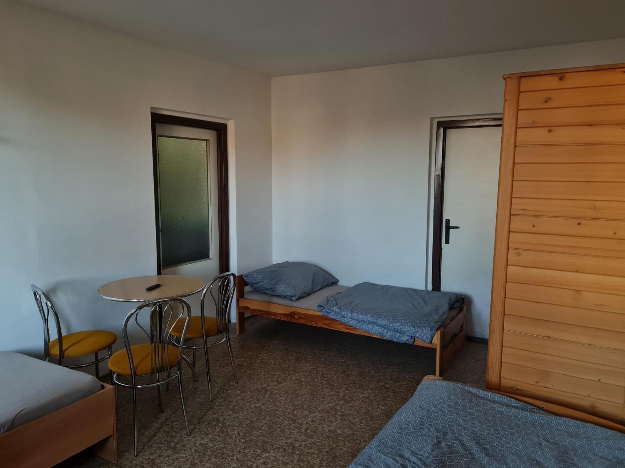 Modern Urban Loft Apartment Опава Экстерьер фото